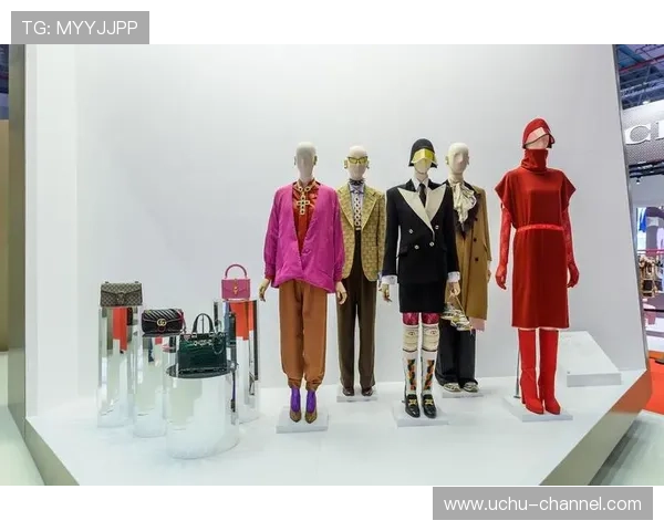 开云集团旗下品牌miumiu的2026春夏新品发布会亮点全景回顾